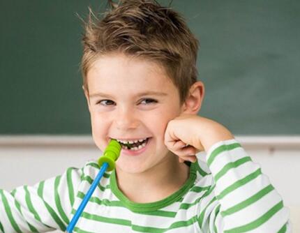 喝牛奶补脑吗 补脑喝牛奶好还是酸奶好？