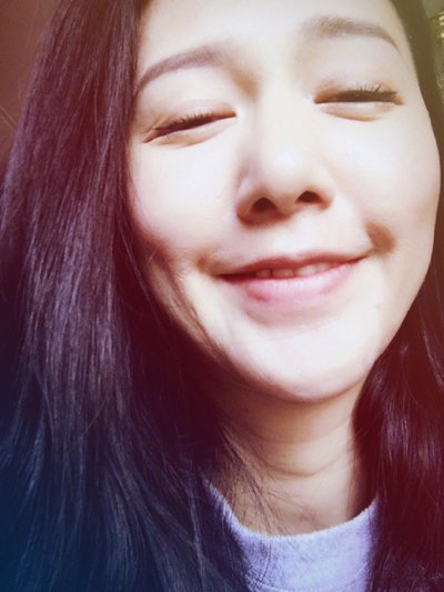 她曾落魄到酒吧驻唱歌手，却因一首歌走红