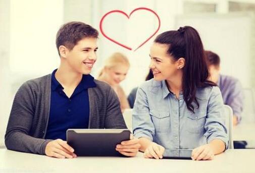 舌苔发黄的原因 舌苔发黄是怎么回事？