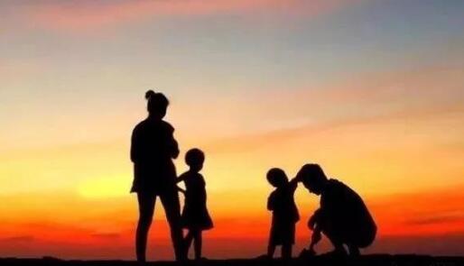 家是什么？家就是家，家是一辈子的……最诗意的回答