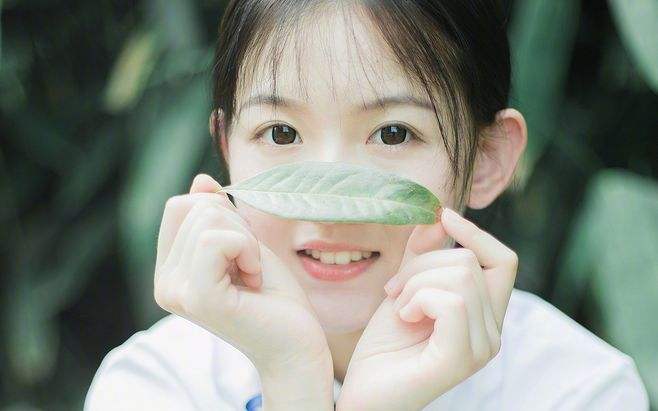 嗯嗯奶大用力吸我|老马调整姿势 一阵微电流一般的感觉