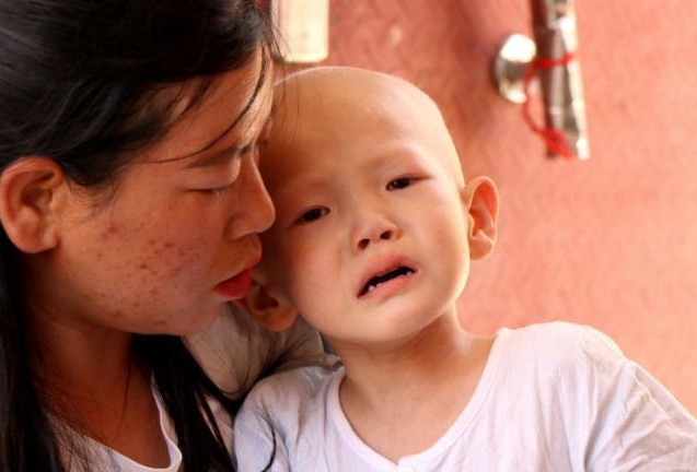 5岁男童不幸患白血病 医生警告夏天这4样食物有致命危险！