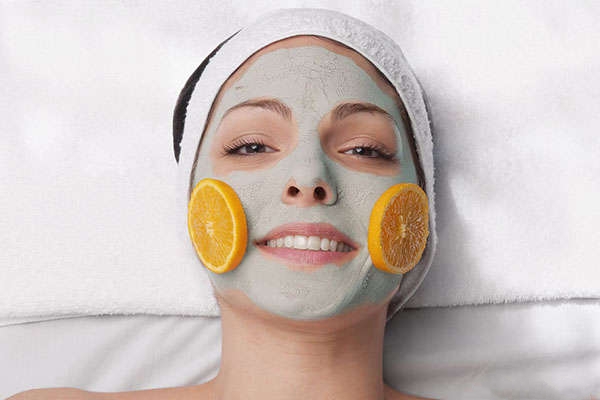 晚上洁面后如何保养并护肤?