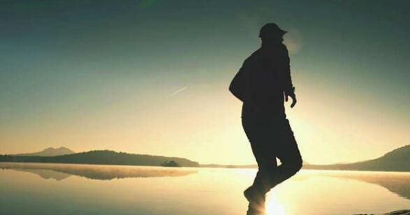 夏天运动也讲究技巧，健康运动小贴士教您夏季合理健身