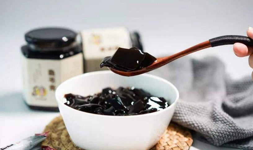 龟苓膏能清热解暑吗？烧仙草和龟苓膏傻傻分不清楚？