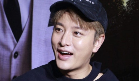 贾乃亮一扫离婚阴霾 大胆发文表白见你一次 我喜欢你一次