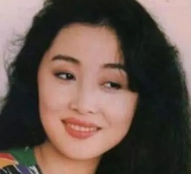 张若昀继母刘蓓凭什么让张若昀父亲不离不弃