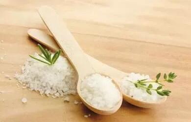 警惕食物中的“隐形盐”教你几个减盐小妙招