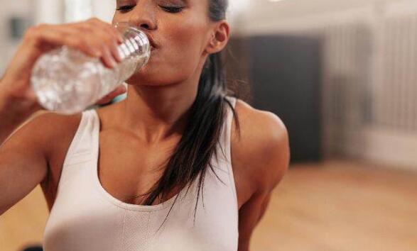 “血糖高”的人身体一般有这4个表现 芹菜被称为蔬菜中的“胰岛素”