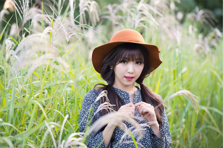 和两个男人玩3p好爽|老黄情不自禁的抱住温梦卿