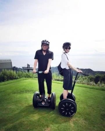 高晓松与前妻聚餐 11岁女儿长相像是复制爸爸