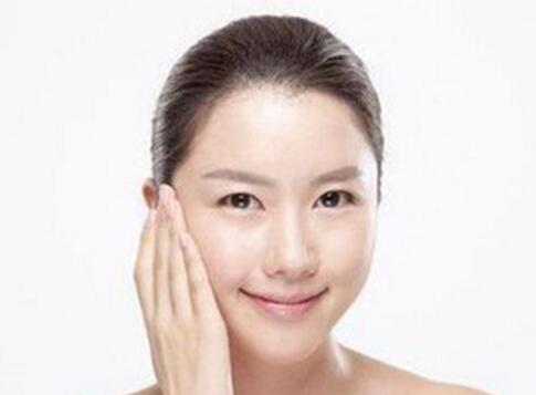 我对你的爱 却成了你离开的借口