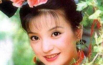 清朝时期的格格和公主有什么区别 谁拥有的权力更大一些？