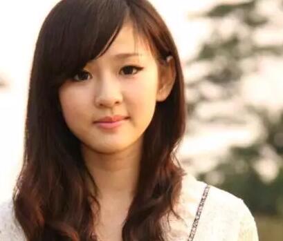 能让男生另眼相看的女生 在以下事情上往往都很“冷漠”