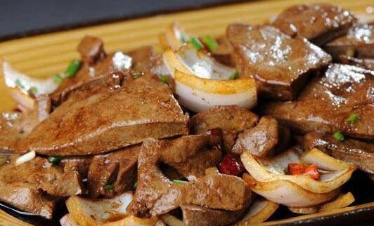 缺铁性贫血的症状 缺铁性贫血食补吃什么好