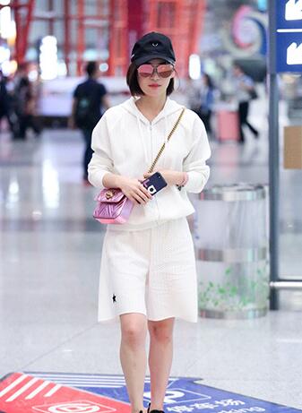 男生喜欢的约会搭配 教你穿成男人喜欢的样子