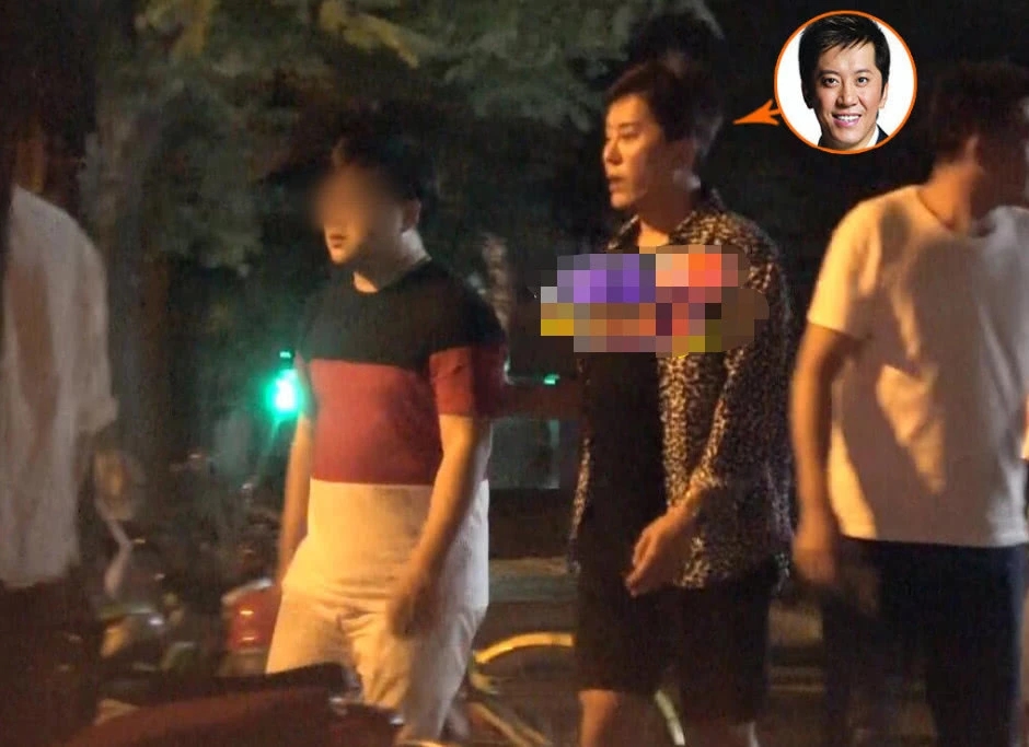 50岁毛宁露面 身材健硕皮肤紧致 网友直呼 和杨钰莹一样没变