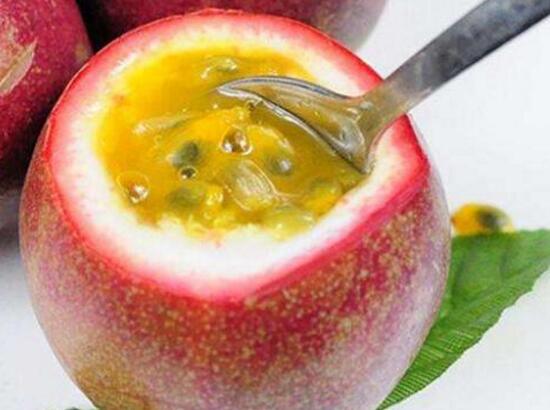 “水果药王”—百香果百香果有五大优势 一天吃几个百香果最好
