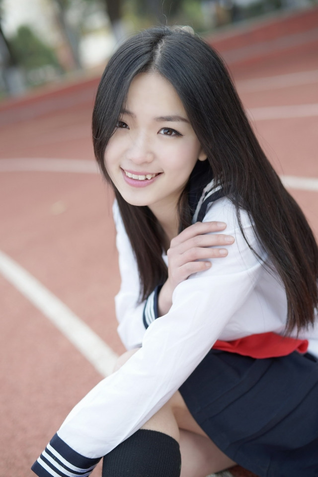 肉肉的文高h一男多女|刘大爷动作越快，她就感觉越舒服