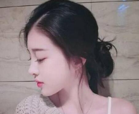 其实我最关心的 是那群不发朋友圈的人