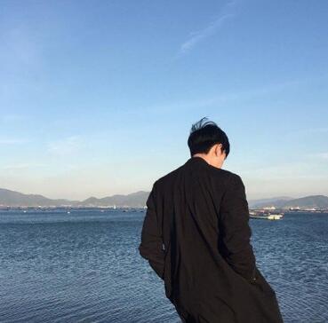 我的不联系你 被你说成了不爱你