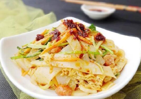 原来凉皮的做法这么简单 教你两种做法 在家就能自己做！