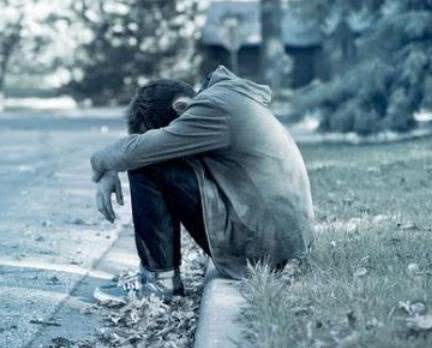 女友因为我家境不好和我分手 我很在乎这段感情该不该去挽回