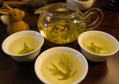 老年人四个时间段不宜喝茶 老年人在什么时间喝茶较好？