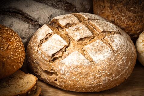 面包怎么保存才好 介绍几个面包保存方法 锁住面包的美味