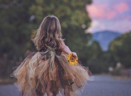 愿你有前进一寸的勇气 亦有后退一尺的从容