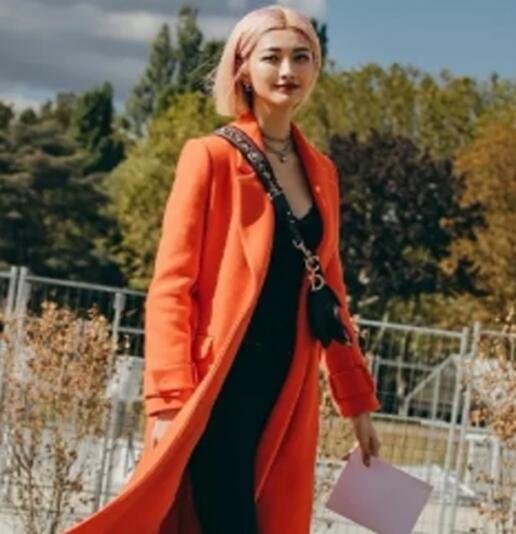 倘若一个人真爱另一个人   内心里会生出许多担忧