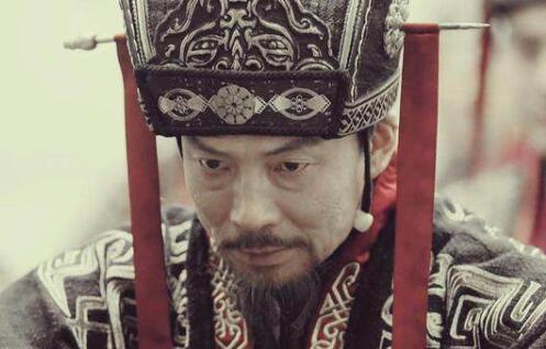 “九大谋主”荀攸为什么曹操却说他“智可及，愚不可及”?