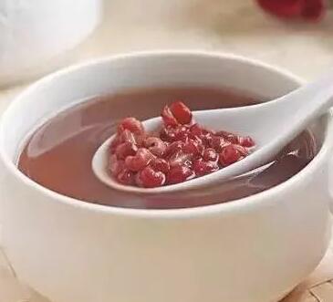 堪比燕窝的各种汤水 女人每天吃一碗补血养颜好