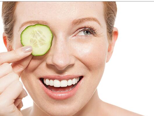 眼袋和卧蚕的区别 引起眼袋的5种原因