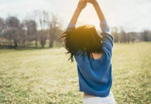 在夏天如何给宝宝做好防晒 注意四点