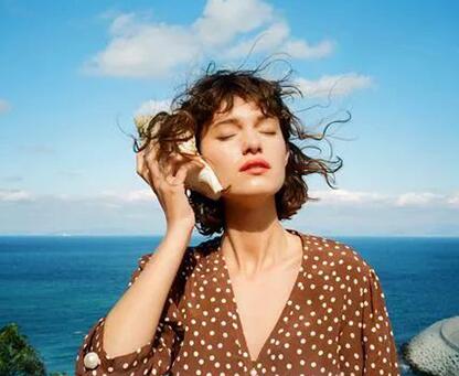 孩子暑假沉溺手机怎么办 家长可以用这4招应对