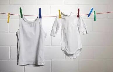 洗衣去污的小窍门 教你轻松洗掉衣服上的霉点