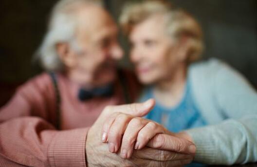 婚姻如何避免平淡 提高夫妻双方的幸福感