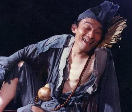 “酒肉穿肠过，佛祖心中留”济公想表达的意思是什么？