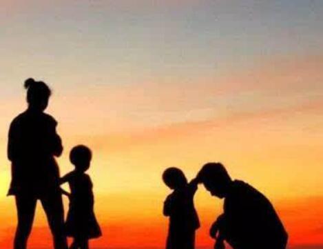 对孩子最好的教育 是父母幸福的婚姻 影响很大