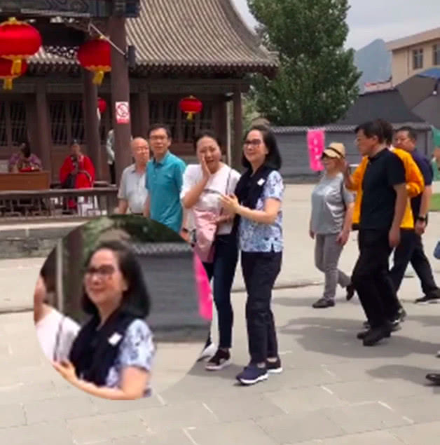 林凤娇罕见露面慈善活动 66岁依旧风韵犹存 现场未与成龙同框