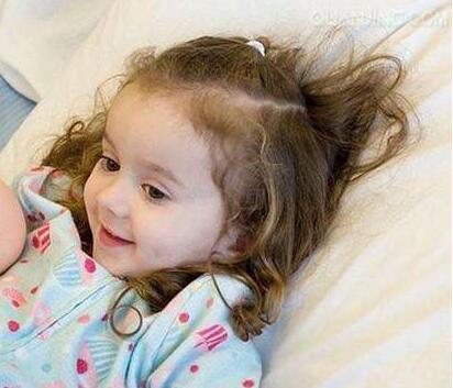 怕宝宝过度依赖 让他独立睡 可能你失去最好的亲子时间