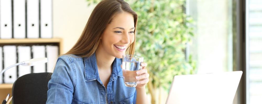 喝水能减肥吗  记住6点可以减