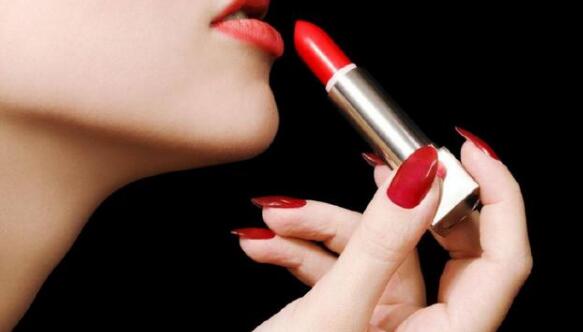 如何判断口红质量好不好要注意细节 教你挑出无毒又好用的口红