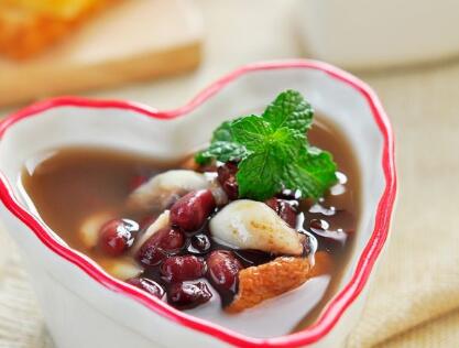 夏季祛湿下火  陈皮红豆百合汤