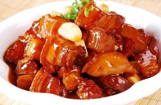 红烧肉的做法 最正宗的做法 可以肥而不腻