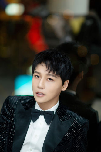 刘维深夜发30条微博 看到文章内容后 要成第二个乔任梁？