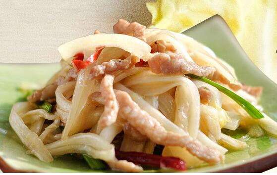 教你做又脆又爽口的醋溜白菜 让你吃一次忘不掉