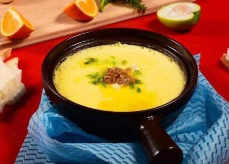 如何蒸鸡蛋羹 蒸鸡蛋时水和蛋液的比例很重要!