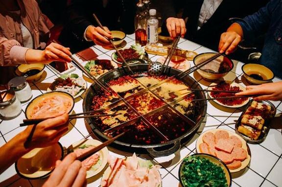 周公解梦 梦见吃火锅 表示家庭和睦